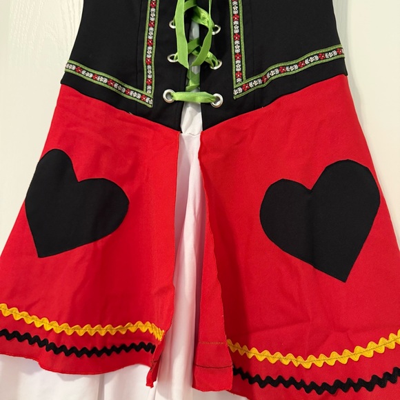 Women’s “Bavarian Beauty” Beer Maid Halloween Costume, M/L - Picture 3 of 12